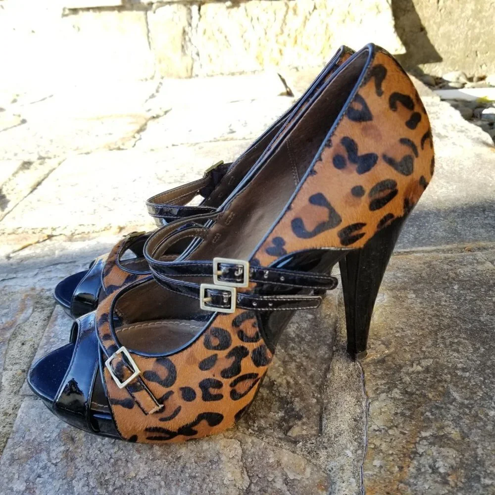 Linea Paolo Jenera Calf Hair Leopard Peep Toe Pump